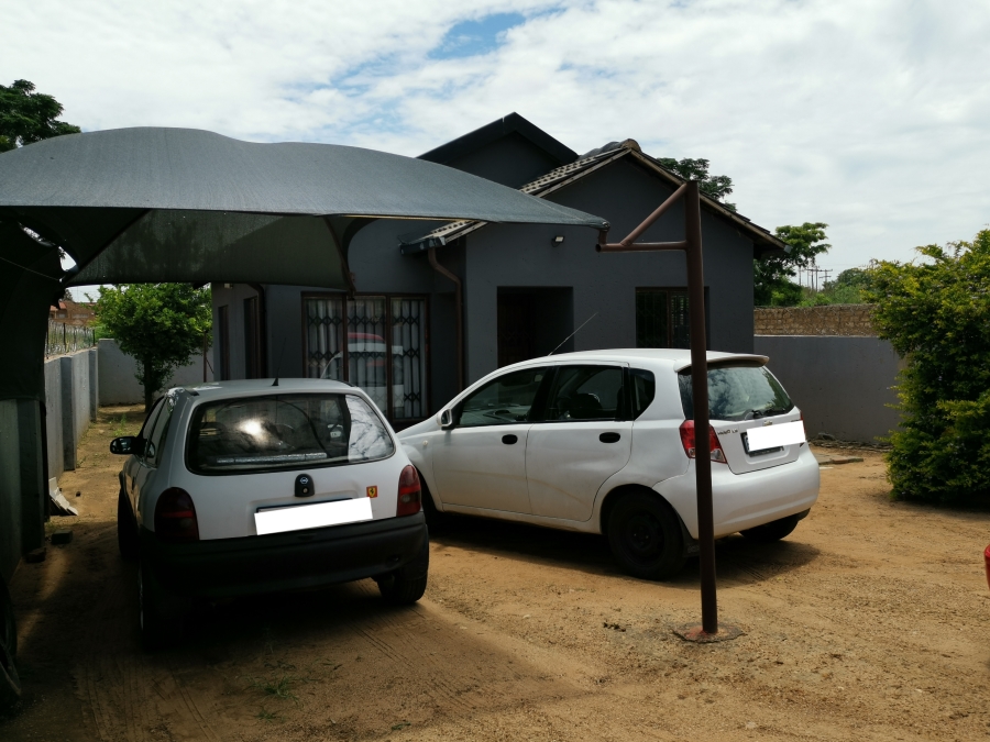 2 Bedroom Property for Sale in Mabopane Unit S Gauteng