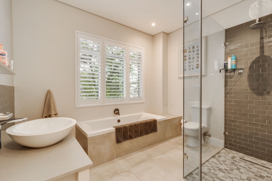 4 Bedroom Property for Sale in Helderfontein Estate Gauteng
