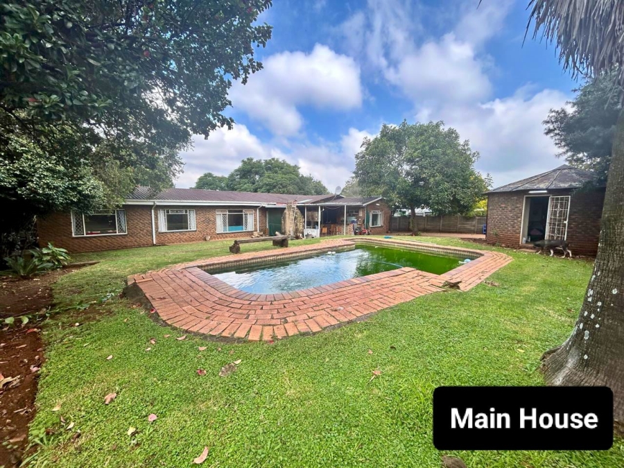 7 Bedroom Property for Sale in Valhalla Gauteng