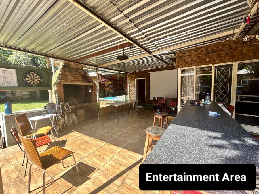 7 Bedroom Property for Sale in Valhalla Gauteng