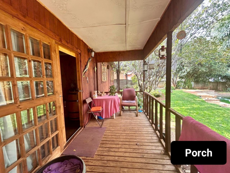 7 Bedroom Property for Sale in Valhalla Gauteng