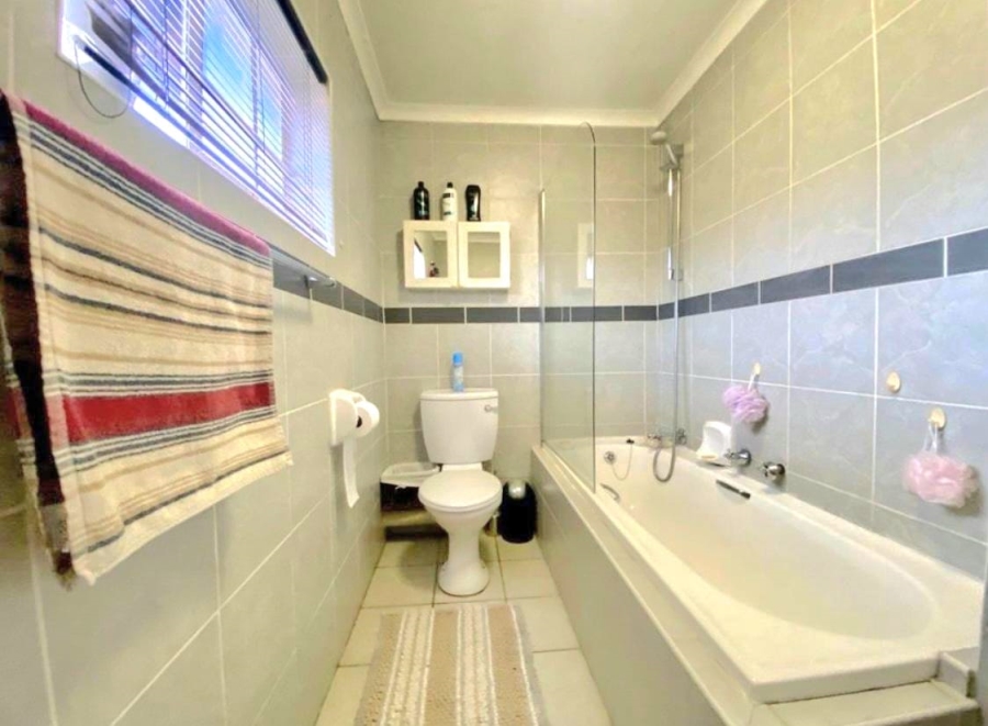 3 Bedroom Property for Sale in Magalieskruin Gauteng