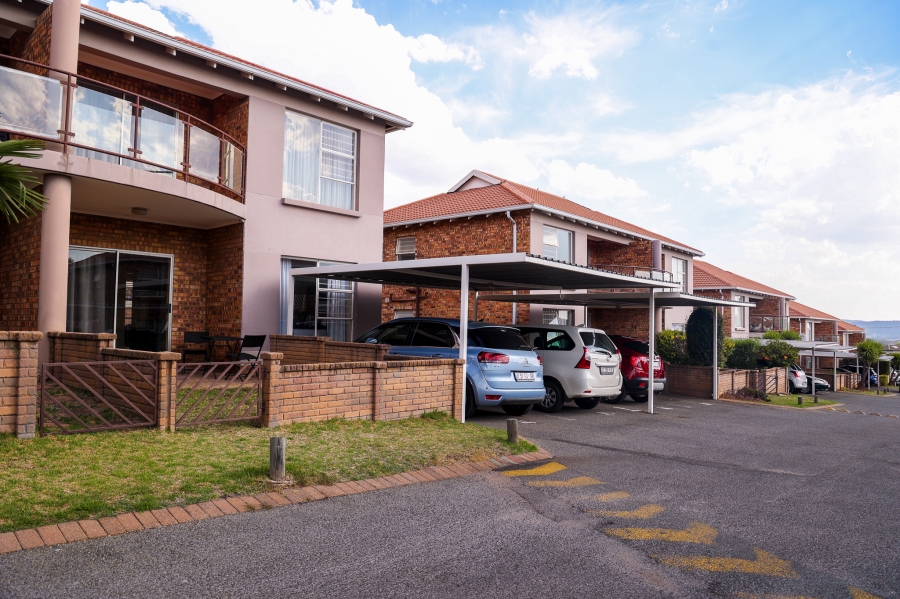 2 Bedroom Property for Sale in Liefde en Vrede Gauteng