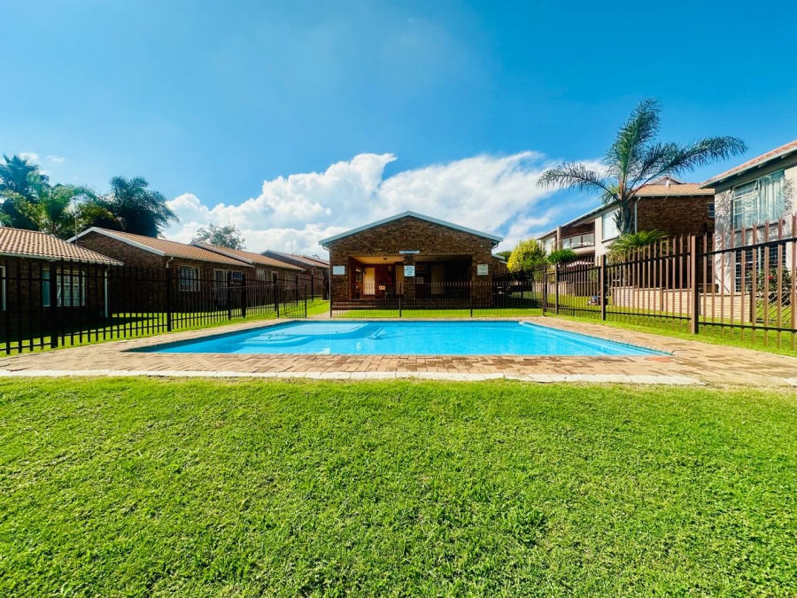 2 Bedroom Property for Sale in Liefde en Vrede Gauteng