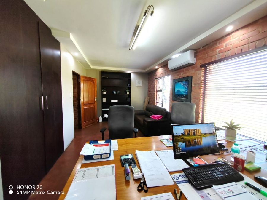 3 Bedroom Property for Sale in Magalieskruin Gauteng