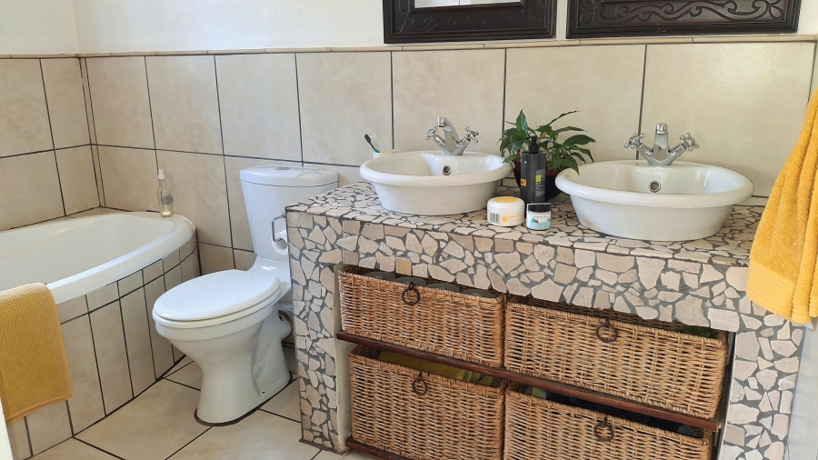 3 Bedroom Property for Sale in Villieria Gauteng