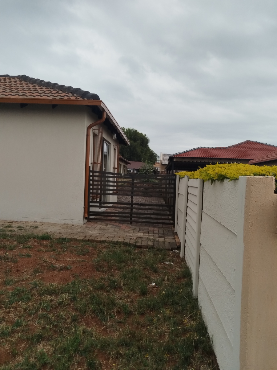 3 Bedroom Property for Sale in The Orchards Gauteng