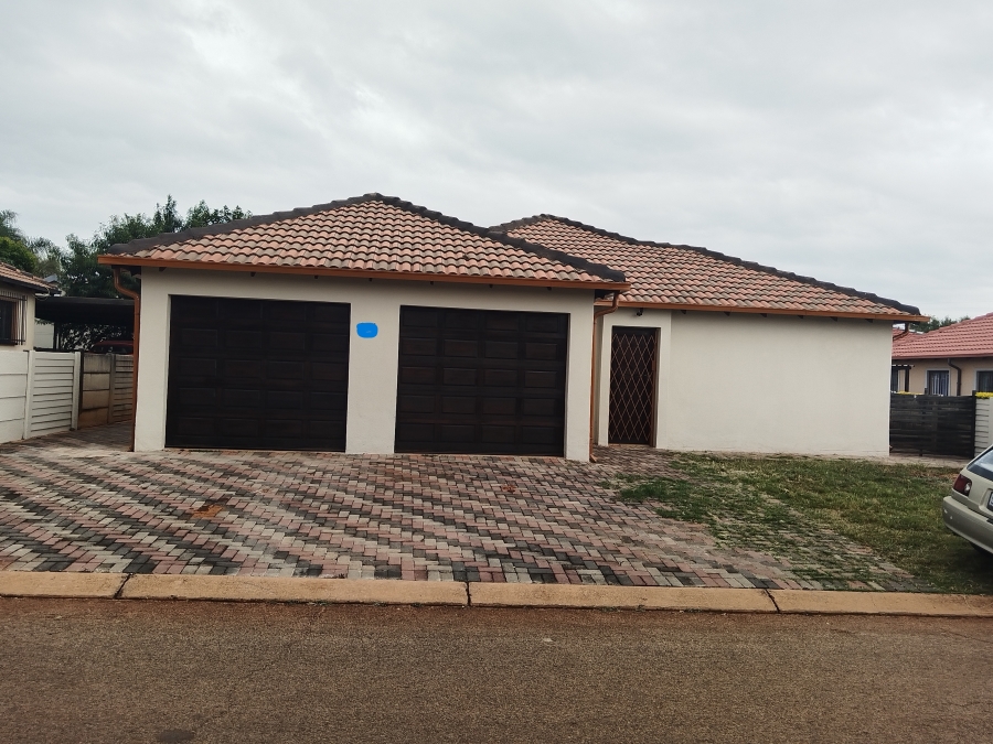 3 Bedroom Property for Sale in The Orchards Gauteng