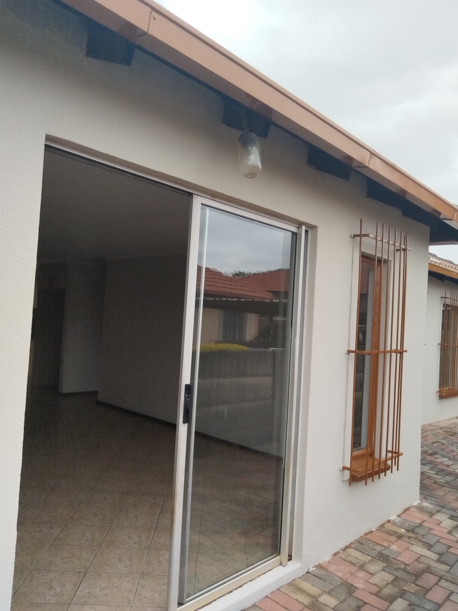 3 Bedroom Property for Sale in The Orchards Gauteng