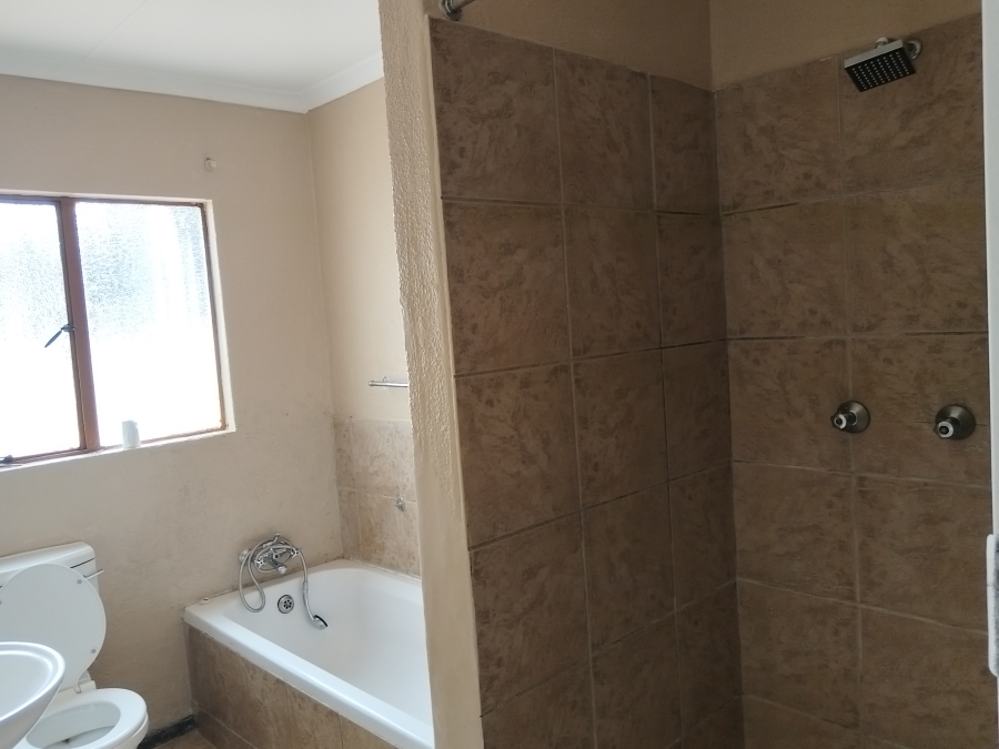 3 Bedroom Property for Sale in The Orchards Gauteng