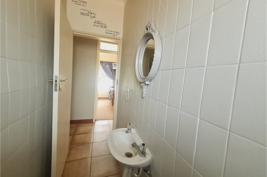 4 Bedroom Property for Sale in Horison Park Gauteng