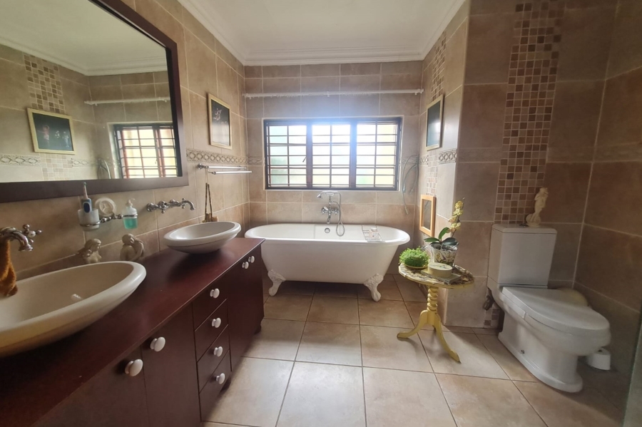 4 Bedroom Property for Sale in Horison Park Gauteng