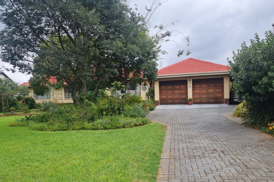 4 Bedroom Property for Sale in Horison Park Gauteng