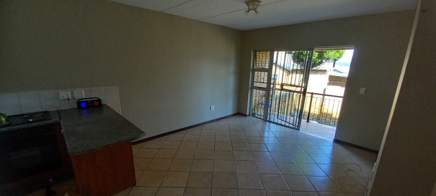 To Let 2 Bedroom Property for Rent in Ruimsig A H Gauteng