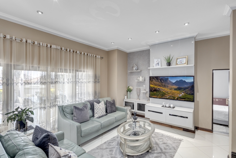 5 Bedroom Property for Sale in Valley View Estate Gauteng