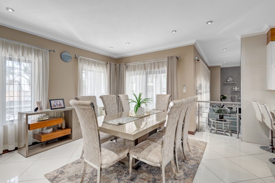 5 Bedroom Property for Sale in Valley View Estate Gauteng