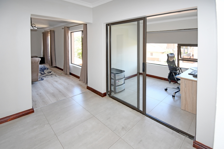 4 Bedroom Property for Sale in Kyalami Gauteng
