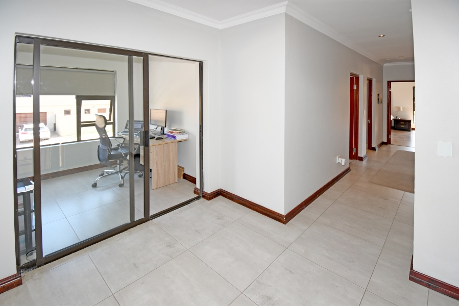 4 Bedroom Property for Sale in Kyalami Gauteng