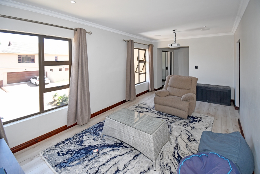 4 Bedroom Property for Sale in Kyalami Gauteng