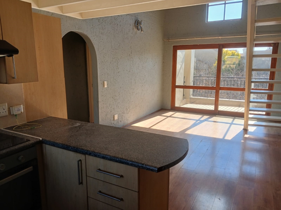 2 Bedroom Property for Sale in Lonehill Gauteng