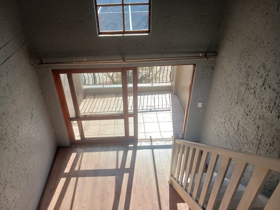 2 Bedroom Property for Sale in Lonehill Gauteng