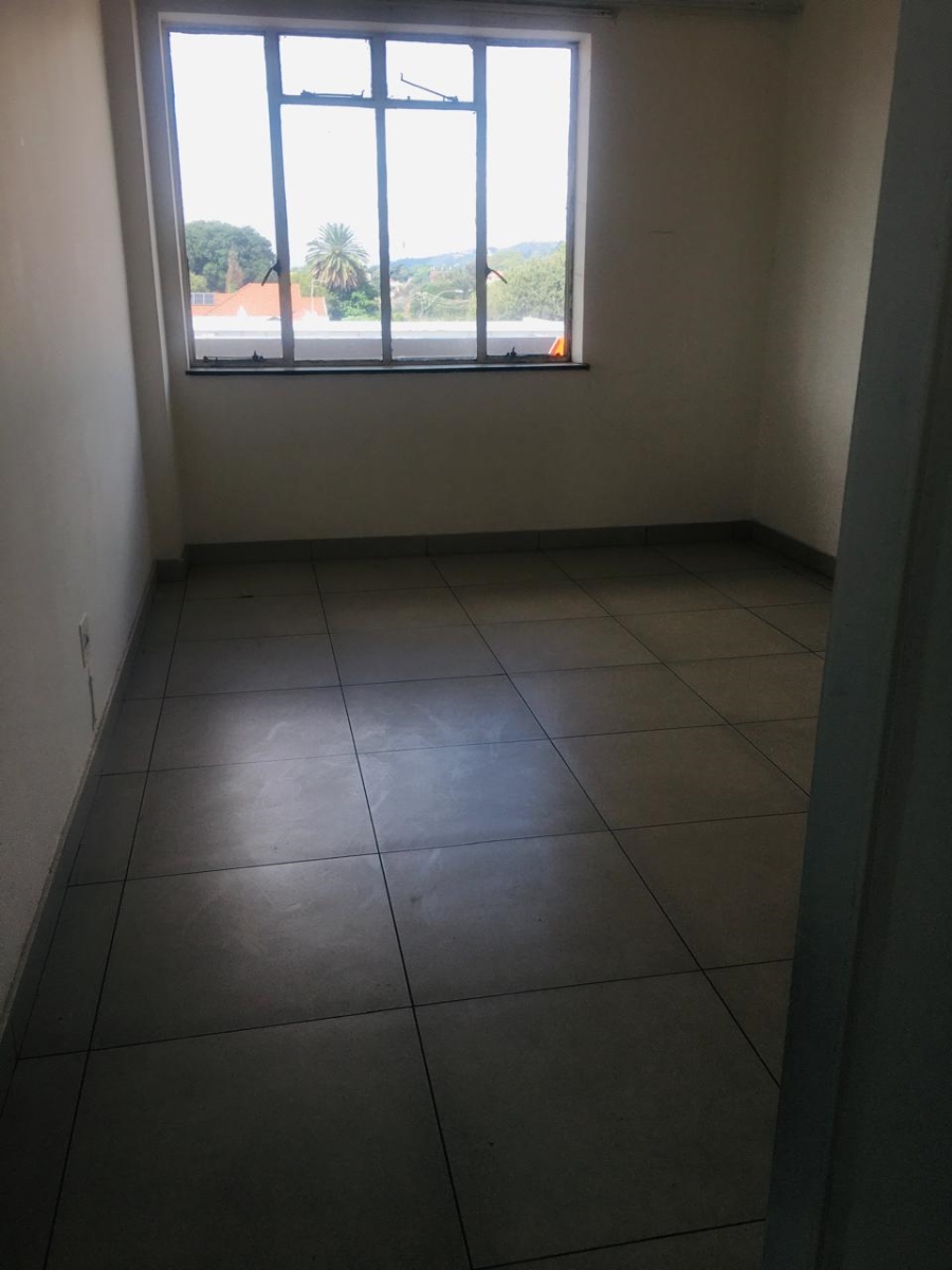 To Let 1 Bedroom Property for Rent in Norwood Gauteng