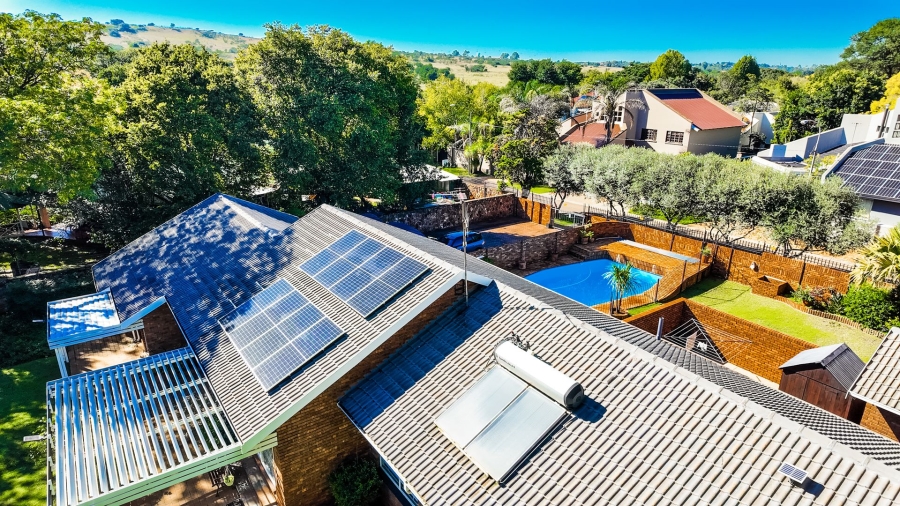 5 Bedroom Property for Sale in Irene Proper Security Estate Gauteng