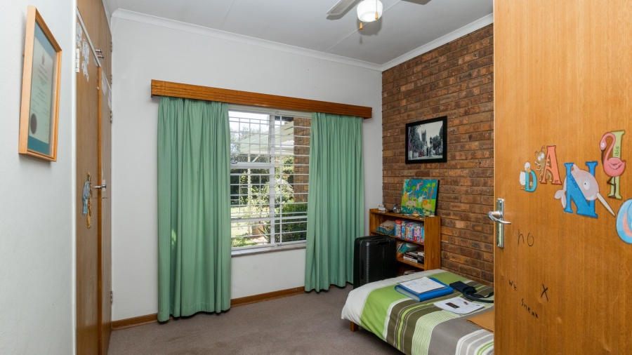 5 Bedroom Property for Sale in Irene Proper Security Estate Gauteng