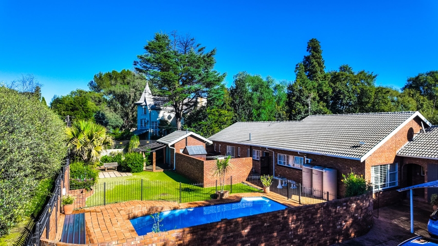 5 Bedroom Property for Sale in Irene Proper Security Estate Gauteng