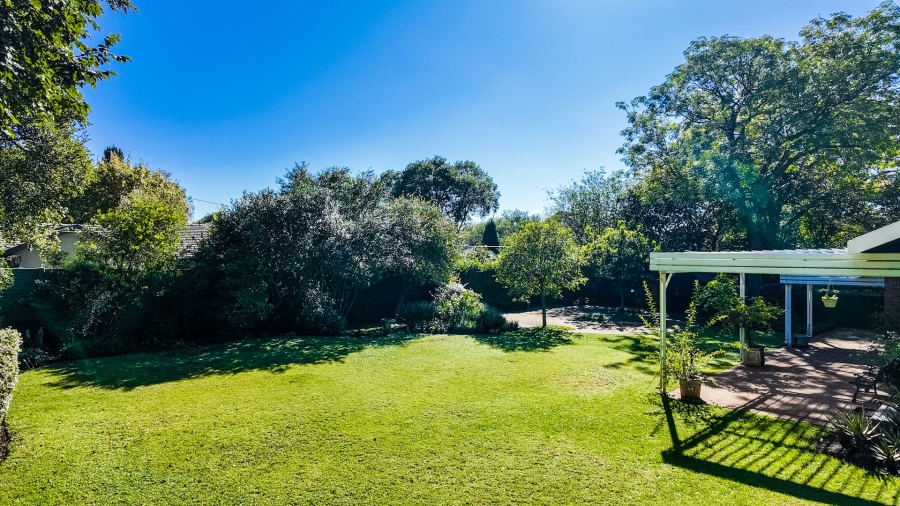 5 Bedroom Property for Sale in Irene Proper Security Estate Gauteng