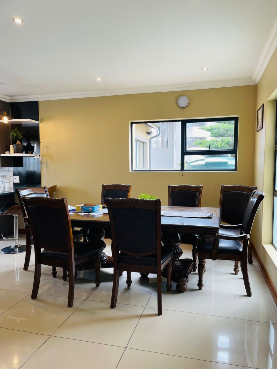 4 Bedroom Property for Sale in Wildtuinpark Gauteng