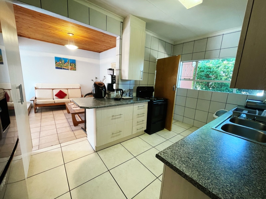 4 Bedroom Property for Sale in Breaunanda Gauteng