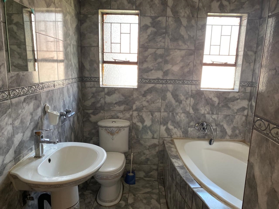 4 Bedroom Property for Sale in Birch Acres Gauteng
