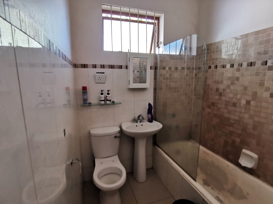 3 Bedroom Property for Sale in Orange Grove Gauteng