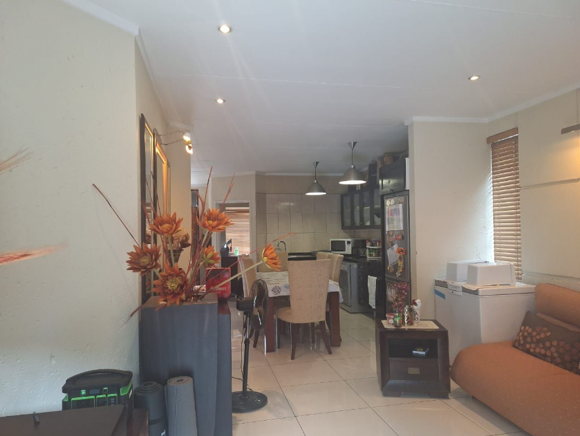 2 Bedroom Property for Sale in Houghton Estate Gauteng