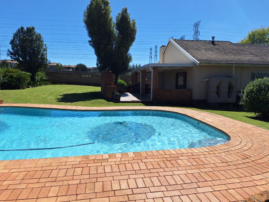 4 Bedroom Property for Sale in Eastleigh Gauteng