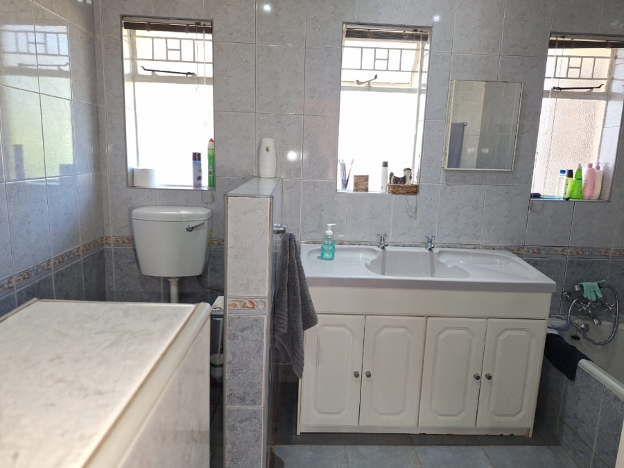 4 Bedroom Property for Sale in Eastleigh Gauteng