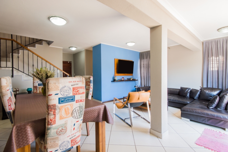 3 Bedroom Property for Sale in Buurendal Gauteng