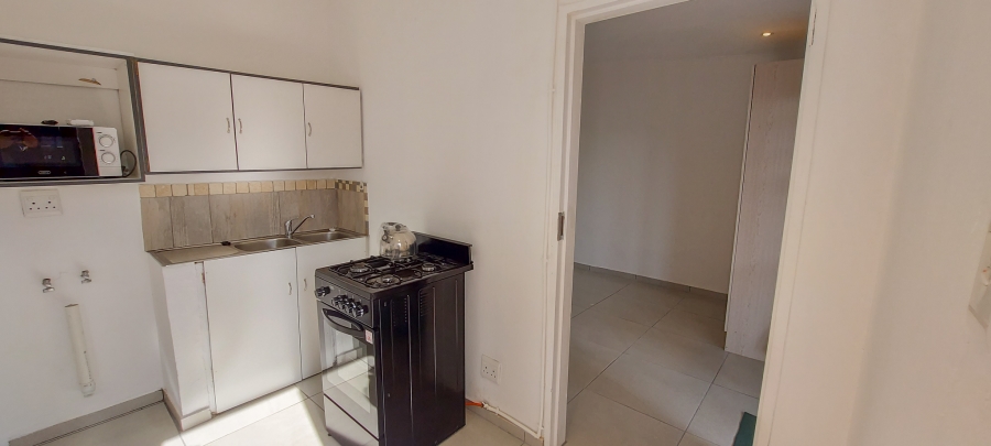 To Let 1 Bedroom Property for Rent in Franklin Roosevelt Park Gauteng