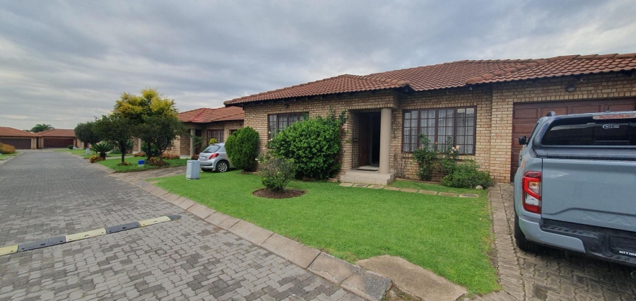 3 Bedroom Property for Sale in New Market Park Gauteng