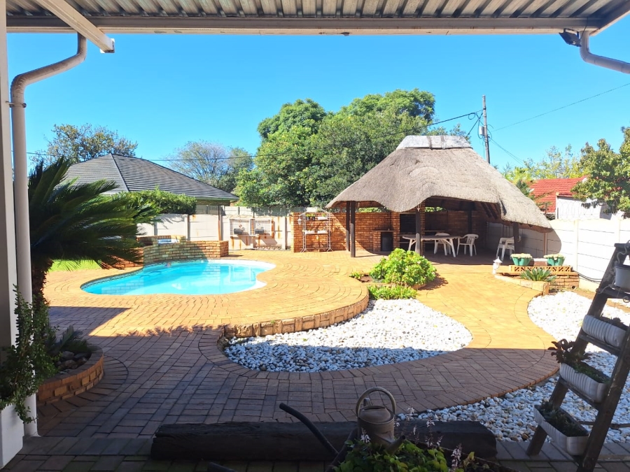 3 Bedroom Property for Sale in Marlands Gauteng