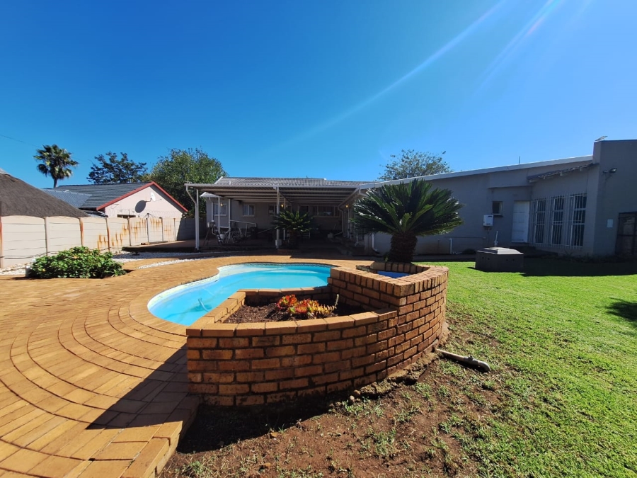 3 Bedroom Property for Sale in Marlands Gauteng