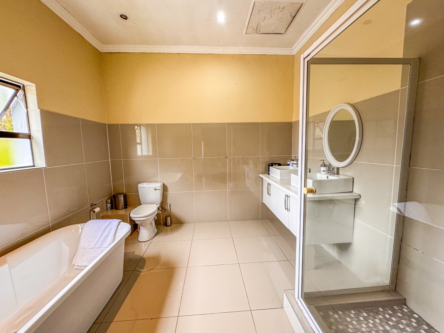 4 Bedroom Property for Sale in Willow Acres Gauteng