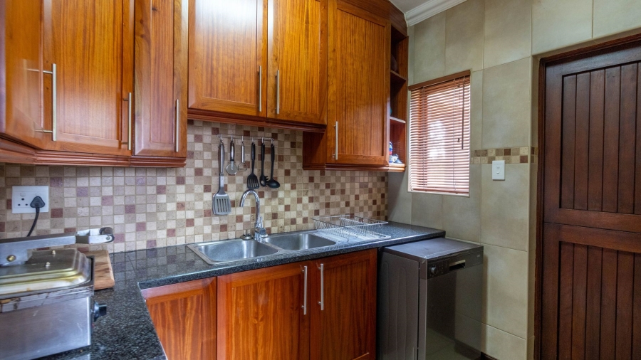 5 Bedroom Property for Sale in Irene Farm Villages Gauteng