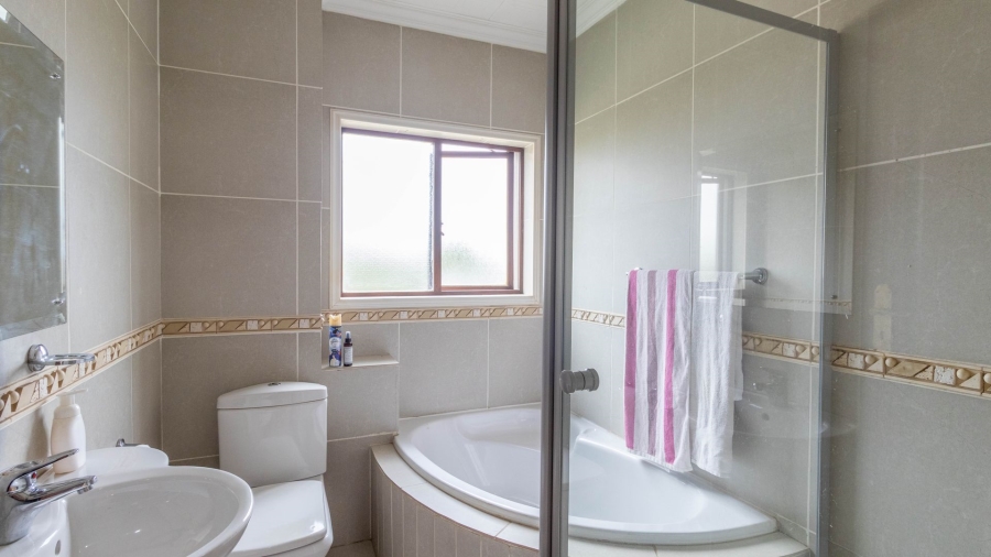 5 Bedroom Property for Sale in Irene Farm Villages Gauteng