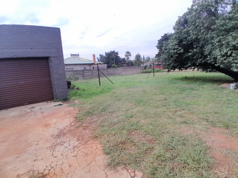 3 Bedroom Property for Sale in Carletonville Central Gauteng