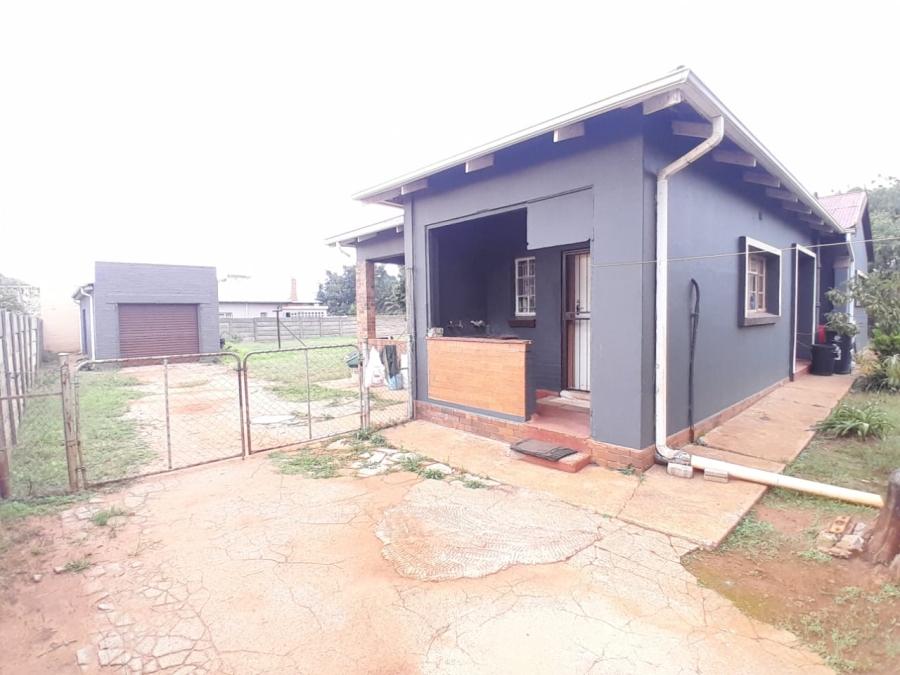 3 Bedroom Property for Sale in Carletonville Central Gauteng