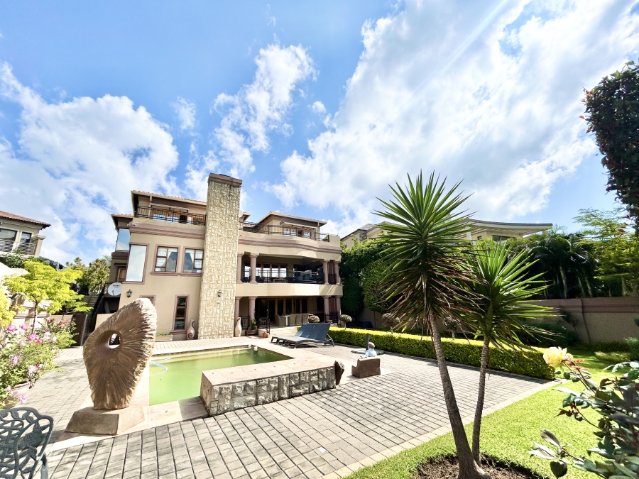 6 Bedroom Property for Sale in Blue Valley Golf Estate Gauteng