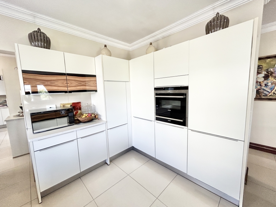 6 Bedroom Property for Sale in Blue Valley Golf Estate Gauteng