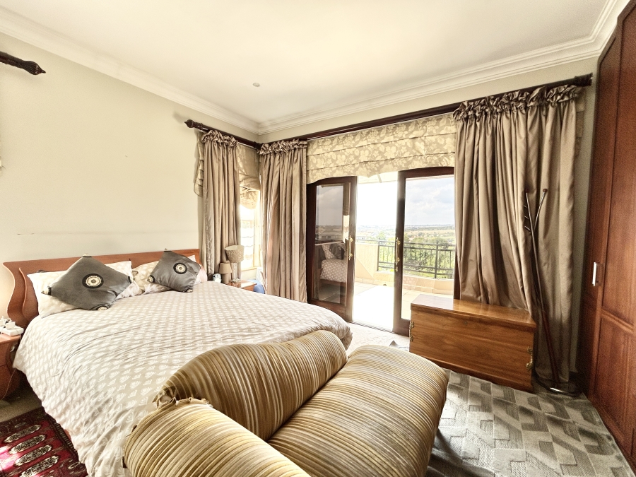 6 Bedroom Property for Sale in Blue Valley Golf Estate Gauteng